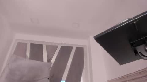 veronica online show from December 19, 1:17 pm