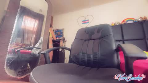 Snapshot of veroalva chatting on March 5, 7:17 pm Vero Alva online show from March 5, 7:17 pm