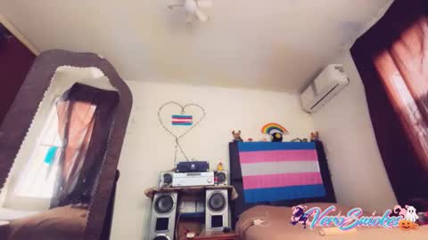 Snapshot of veroalva chatting on October 15, 7:04 pm Vero Alva online show from October 15, 7:04 pm