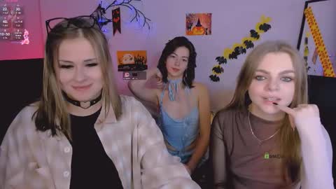 Ronni online show from October 31, 9:48 pm