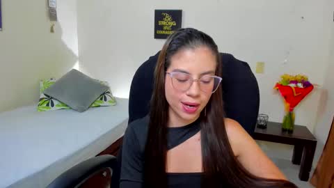 Veronica Miller online show from November 3, 1:28 am