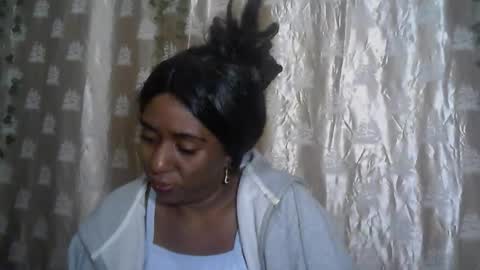 verronique1511 online show from May 24, 6:36 pm