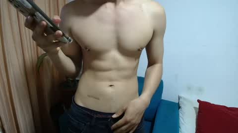 versatileguuy online show from March 27, 3:12 am