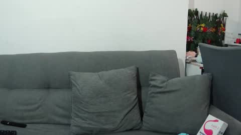 very_hard2 online show from April 27, 5:10 pm