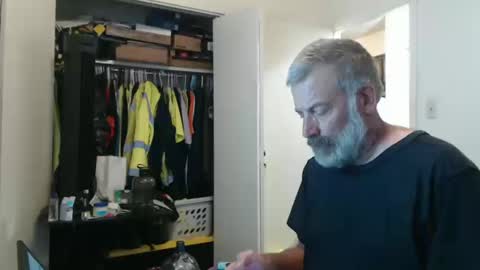 hairy man online show from October 15, 11:59 pm