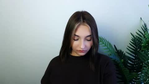 Snapshot of veryveryshygirl chatting on October 9, 1:27 pm Ana online show from October 9, 1:27 pm