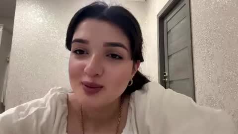 Izzabel online show from July 26, 4:26 pm