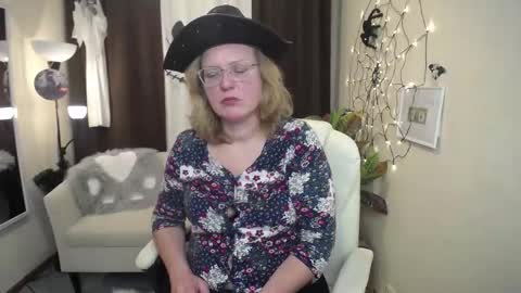 vestawoody online show from October 27, 8:25 am