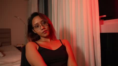 Vexa Nyx online show from May 11, 4:04 pm