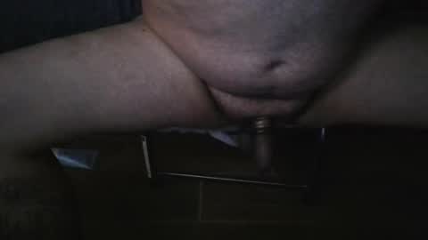 vic171477 online show from April 19, 1:01 pm