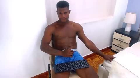 Vicent  online show from December 4, 7:50 pm