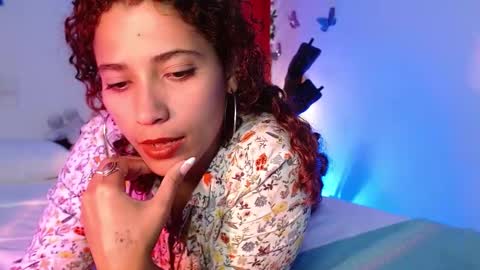 Snapshot of vicky_crazy chatting on January 8, 6:31 pm Vicky online show from January 8, 6:31 pm