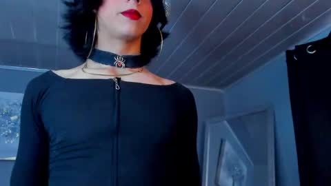  Vicky  online show from May 4, 8:26 pm