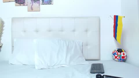 vicky_lane online show from July 1, 11:30 am