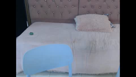 Victoria y Danniela online show from June 13, 8:08 pm