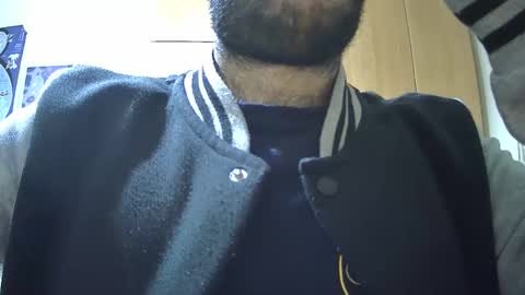 VictorHume online show from October 19, 4:22 pm