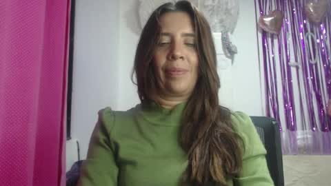Snapshot of victoria25_meester chatting on February 20, 10:26 pm Hi guys Im victoria Be the one who can control me in PVT online show from February 20, 10:26 pm