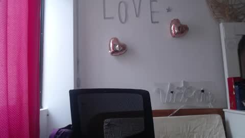 Snapshot of victoria25_meester chatting on March 10, 4:46 pm Hi guys Im victoria Be the one who can control me in PVT online show from March 10, 4:46 pm
