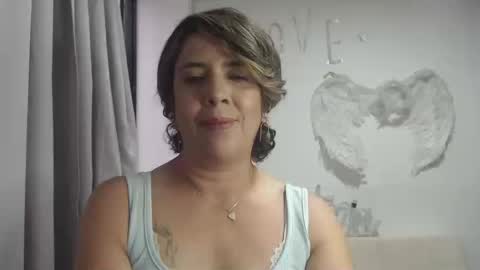 Snapshot of victoria25_meester chatting on September 23, 8:37 pm Hi guys Im victoria Be the one who can control me in PVT online show from September 23, 8:37 pm