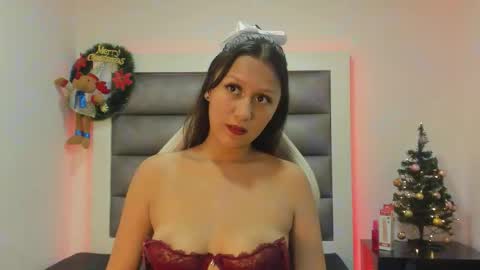 Victoria online show from December 13, 8:59 pm