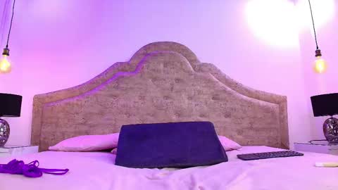  Victoria for you  online show from December 21, 3:57 am