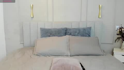 victoria  online show from February 2, 7:10 pm