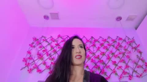 Snapshot of victoria_cooper3 chatting on March 1, 1:40 pm valentina online show from March 1, 1:40 pm
