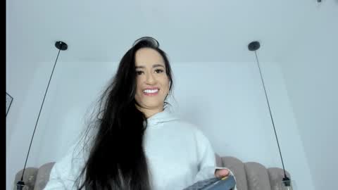 Snapshot of victoria_cooper3 chatting on October 5, 11:51 am valentina online show from October 5, 11:51 am