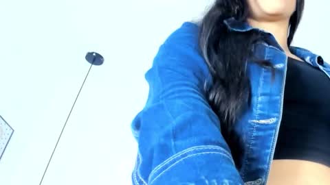 Snapshot of victoria_cooper3 chatting on October 2, 11:31 am valentina online show from October 2, 11:31 am