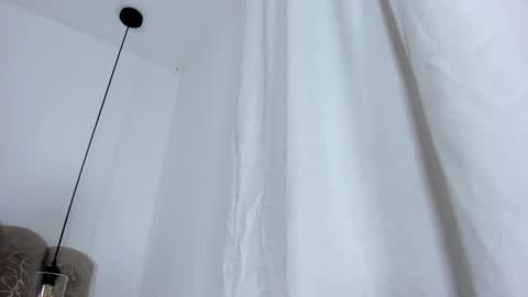 Snapshot of victoria_cooper3 chatting on October 18, 11:25 am valentina online show from October 18, 11:25 am