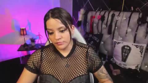 victoria_floyd1 online show from February 12, 9:18 pm