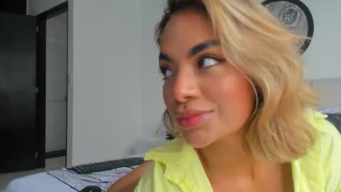 Victoria online show from October 26, 7:57 pm