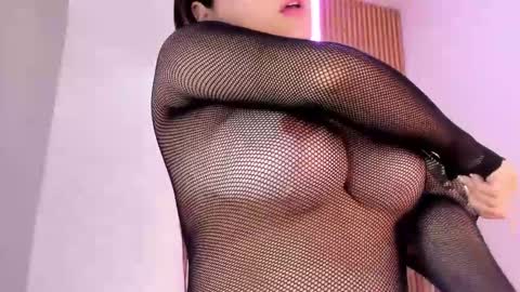 victoria  online show from November 12, 11:34 am