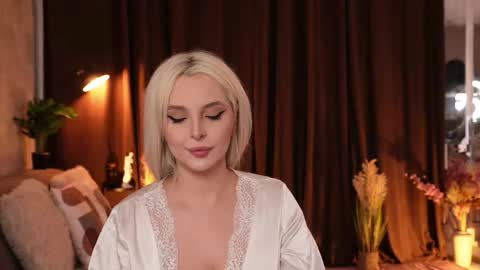 Snapshot of victoriamorrone chatting on October 4, 6:17 pm Diddy online show from October 4, 6:17 pm