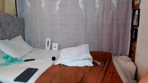 Victoria online show from March 10, 7:29 pm