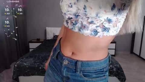 VictoriaTiger online show from November 7, 11:45 am