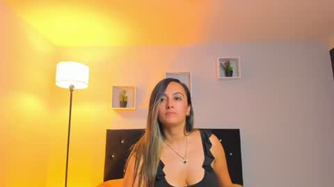 victoriia_rose_ online show from July 3, 4:17 am