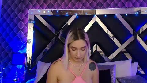 victtoria lee online show from May 15, 11:56 pm