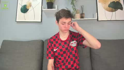 Snapshot of viego_pattel chatting on October 11, 4:43 pm Viego Pattel online show from October 11, 4:43 pm