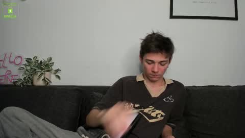 Snapshot of viego_pattel chatting on October 5, 4:36 pm Viego Pattel online show from October 5, 4:36 pm