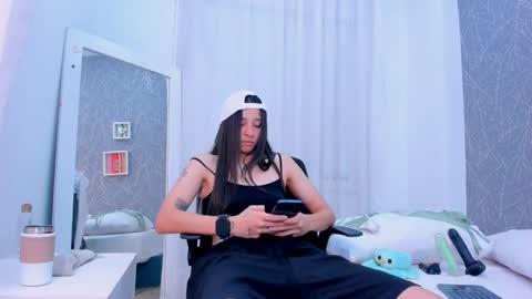 viictoriiasaenz online show from March 22, 10:36 pm