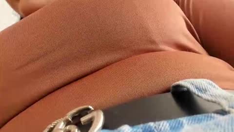 VIOLET  online show from March 22, 4:44 pm