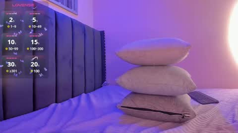 Viiolett online show from March 12, 11:12 pm