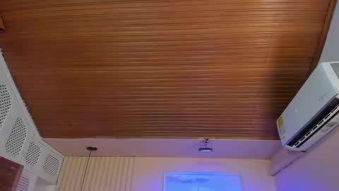 Viiolett online show from November 12, 8:11 pm