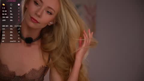 vika54784 online show from February 28, 5:11 am