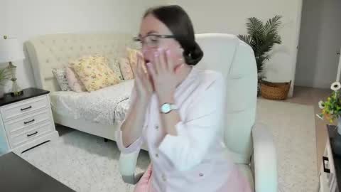 Ukrainian-woman online show from March 24, 12:33 pm