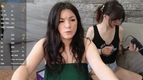 follow my fansly  online show from April 20, 2:03 am