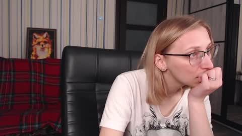Vika online show from May 19, 1:56 am