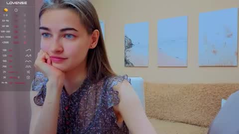 Snapshot of vikiberry chatting on September 16, 6:38 am vikiberry online show from September 16, 6:38 am