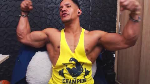 Viktor Herrera online show from October 28, 5:03 pm